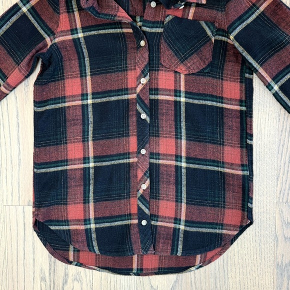 Thread & Supply Women’s Red Rock & Black Plaid Fleece Button Down Size Small - Picture 10 of 16
